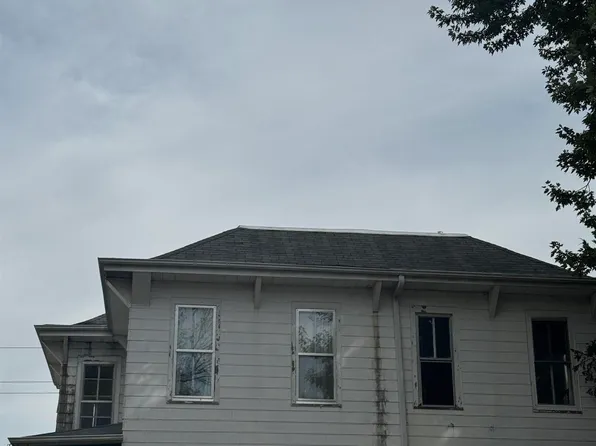 518 S Central Ave, Burlington, IA 52601