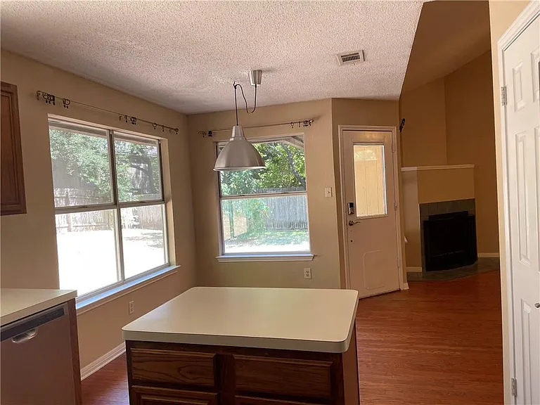 8003 Willet Trl — Photo 14