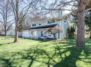 22 Van Doren Dr, Cuyahoga Falls, OH 44221