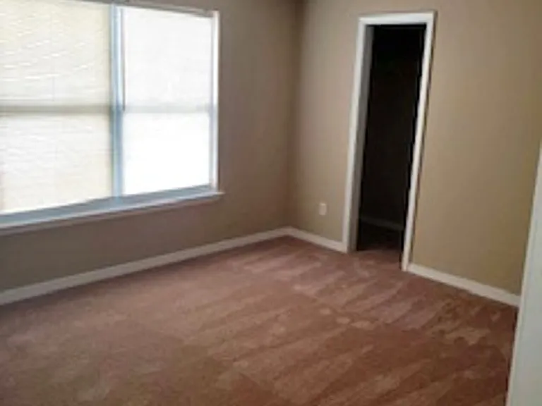 242 Callaway Chase Ln — Photo 10