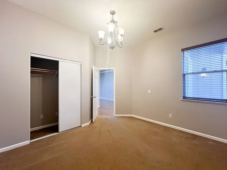 9721 Toscano Dr — Photo 33
