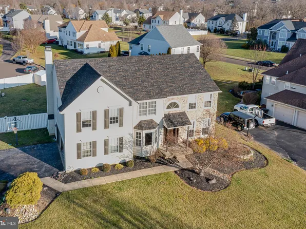 1702 Lafayette Dr, Jamison, PA 18929