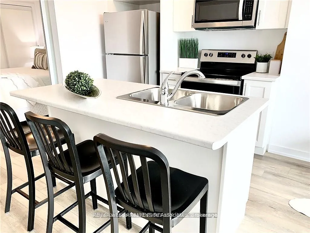 1 bed, $2,050 — Photo 4