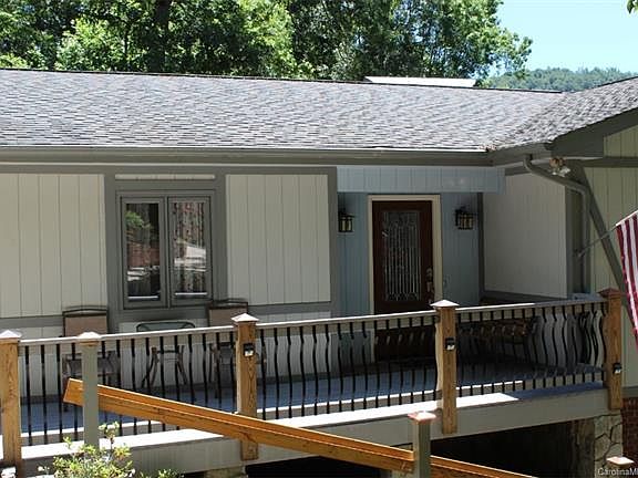 2nd image of 3021 Cedar Crest Dr