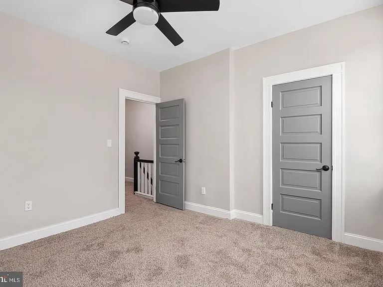 2828 Lake Ave — Photo 9