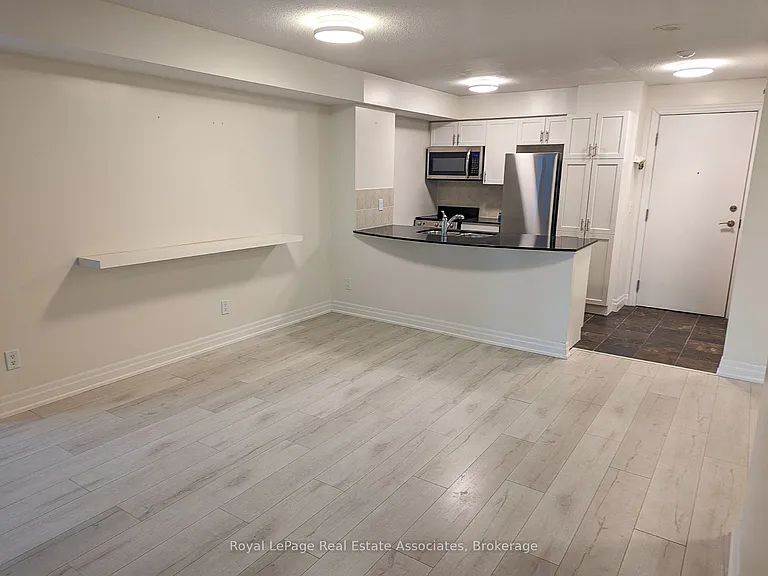 2121 Lake Shore Blvd W #509 — Photo 8