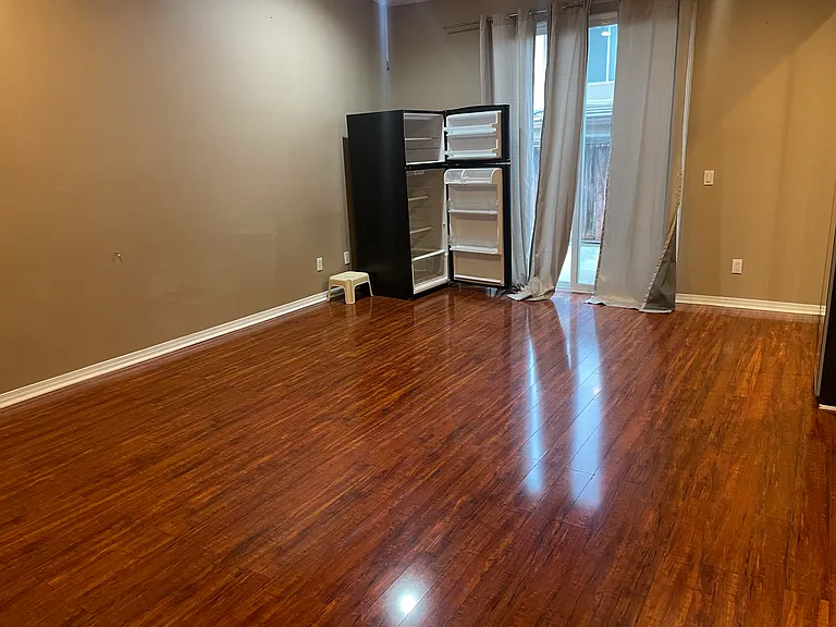 21723 Amaryllis Ct — Photo 5