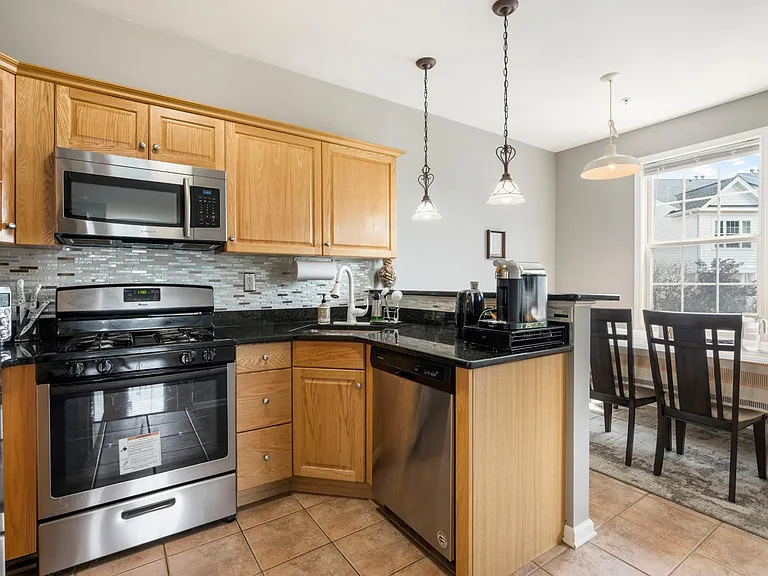 118 George Russell Way — Photo 8