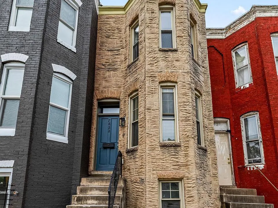 2822 Frederick Ave