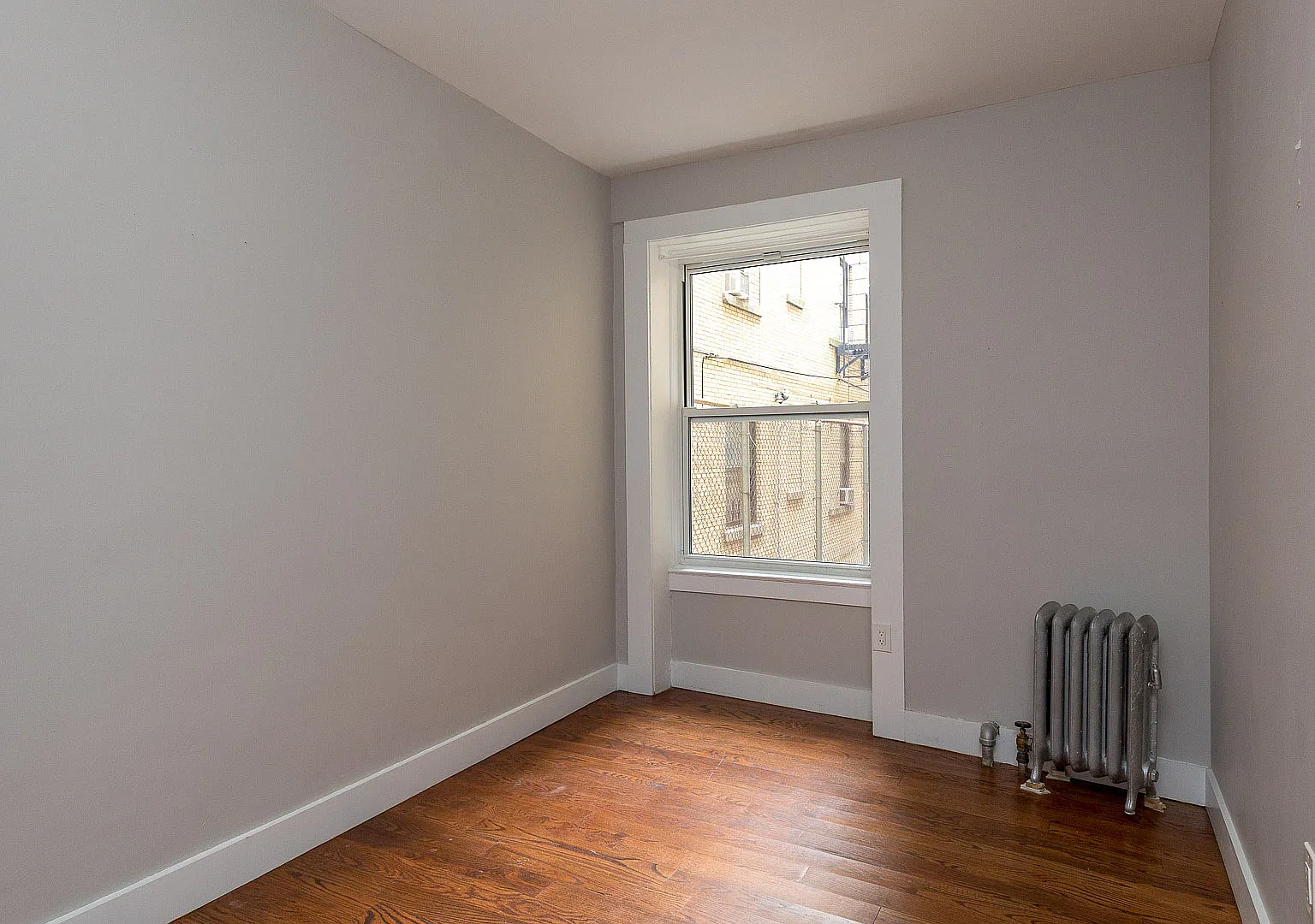 711 Saint Mark's Avenue — Photo 4