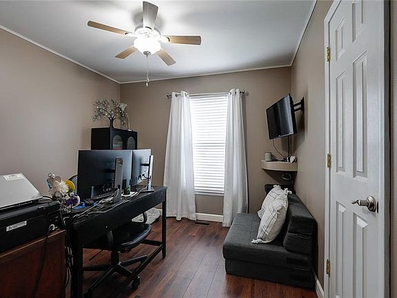 4th image of 2417 NE Quail Walk Trl