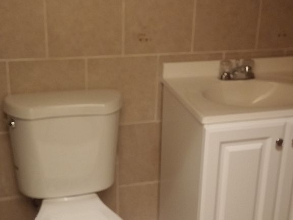 4th image of 1115 Forest Ave APT 1