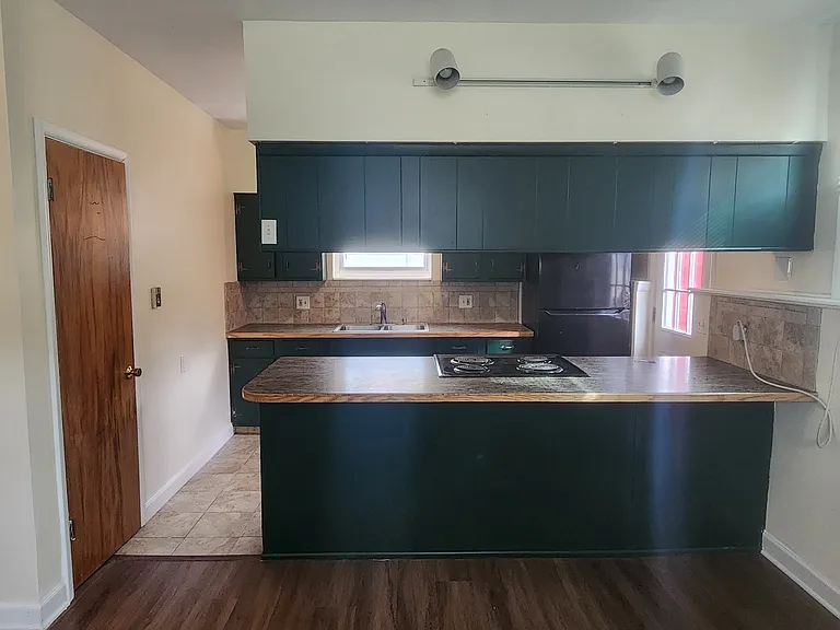 5904 Edson St — Photo 3