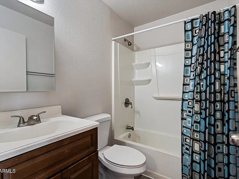 1346 E Mountain View Rd #208 — Photo 23