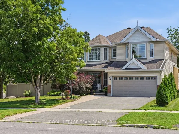 13 Riverstone Dr, Ottawa, ON K2J 4X7