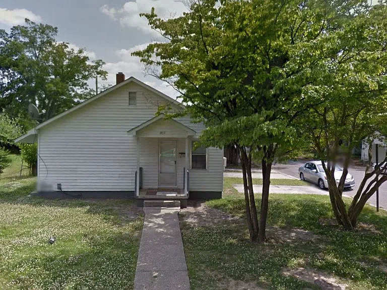 807 Ward St — Photo 15