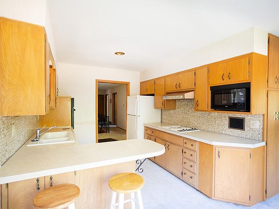 4th image of 1124 Sumac Ave