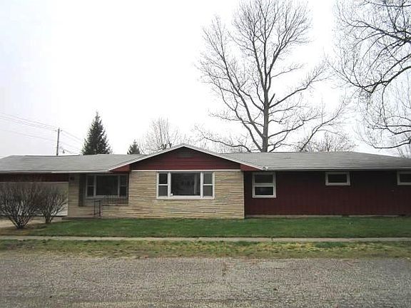 2nd image of 802 Fawn Dr