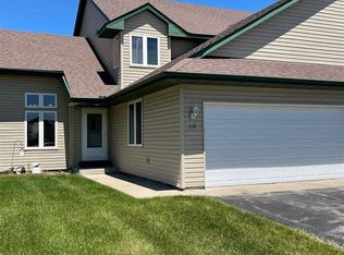 112 Tanager Rd, Mankato, MN 56001