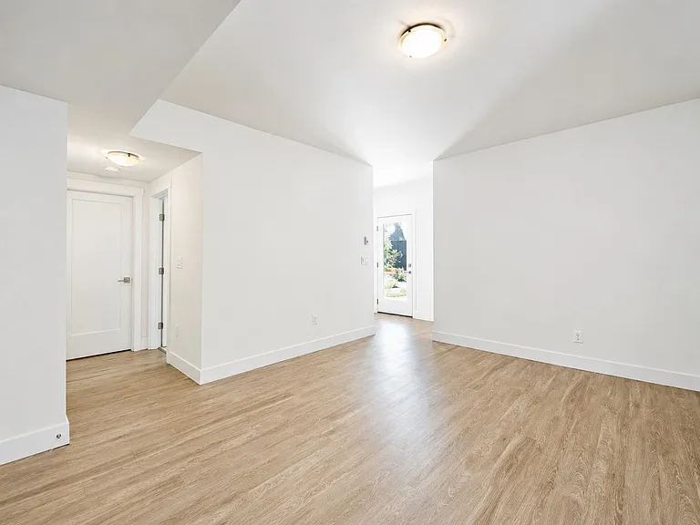 3490 Danielson Dr #BASEMENT — Photo 3