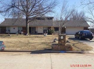608 N Falcon Way, Mustang, OK 73064