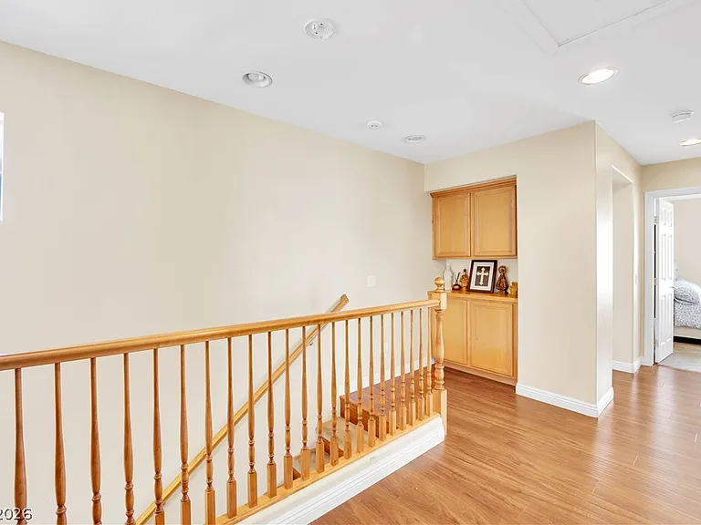 668 Sunrise Lake Pl — Photo 22