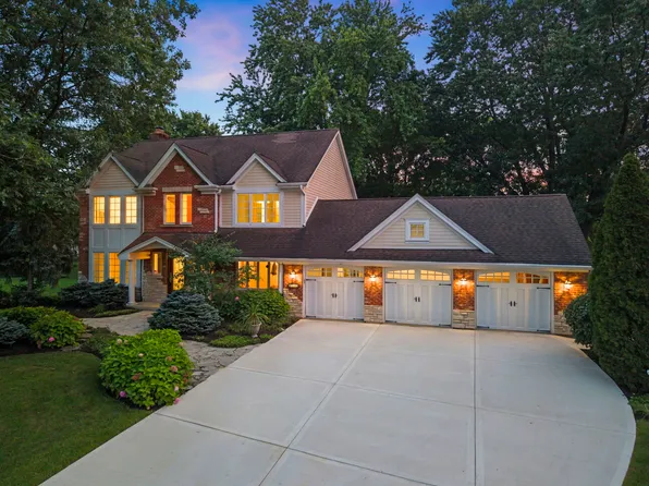 1533 Heatherton Ct, Naperville, IL 60563
