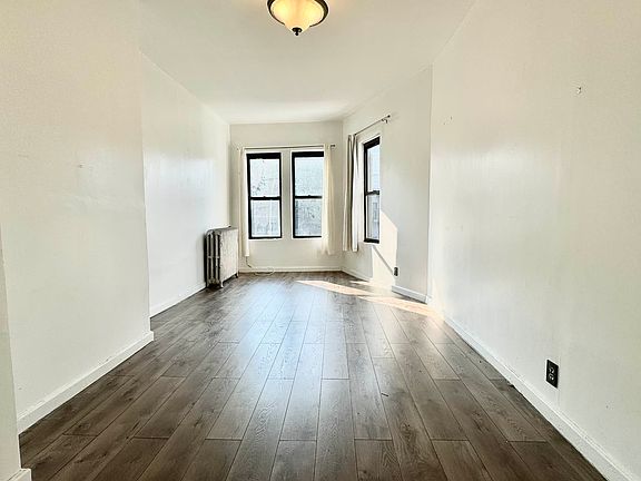 3rd image of 1355 Jefferson Ave #2
