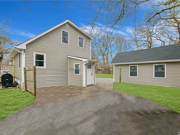 2nd image of 186 Cypress Dr
