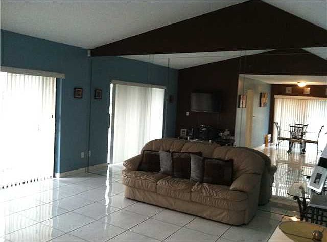 1st image of 460 NW 214th St APT 201
