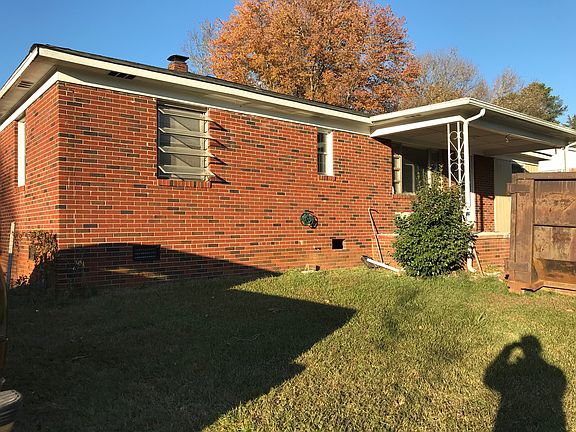 3rd image of 2193 Dale Ave