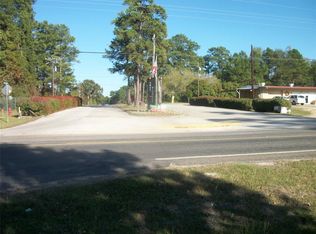 497 Valleyview Dr, Onalaska, TX 77360