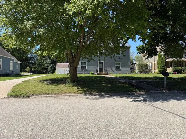 309 NW 2nd St, Pocahontas, IA 50574
