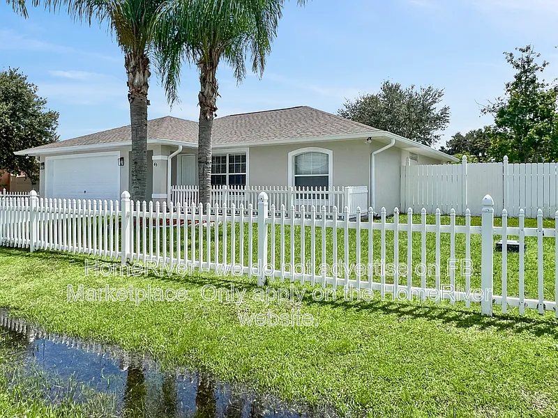 3 bed, 2.0 bath, 1244 sqft, $1,825 — Photo 1