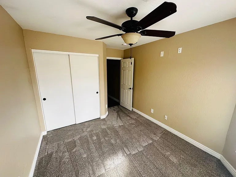 3238 E Kristal Way — Photo 9
