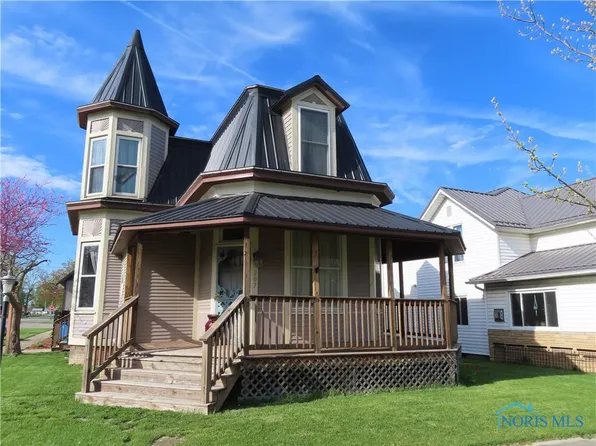 207 E Lynn St, Edgerton, OH 43517