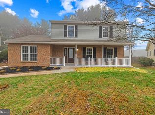 808 Trapper Ct, Hampstead, MD 21074