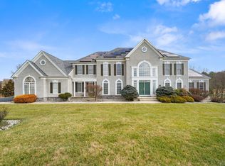 304 Independence Cir, Lincoln University, PA 19352