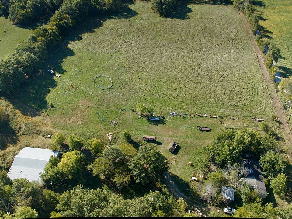 1st image of 10800 N Nienaber Ln
