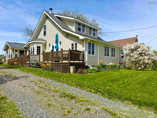 1507 Shinimicas Rd, Cumberland, NS B0L 1E0