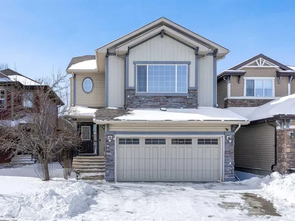 254 NE Autumn Cir SE, Calgary, AB T3M 0J8