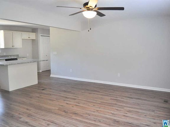 5th image of 121 Dogwood Ln