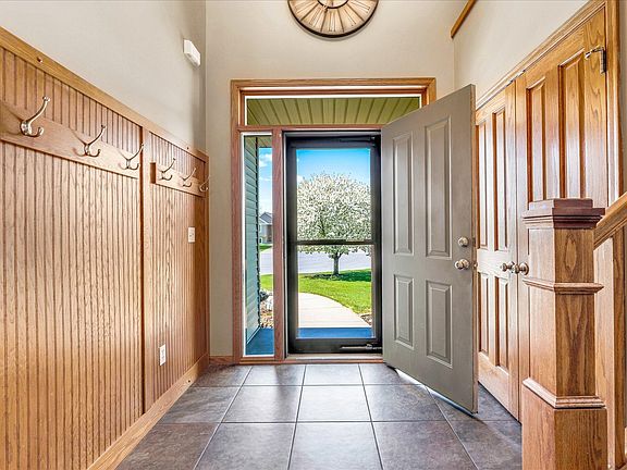 2nd image of 5230 Kali Ct NE