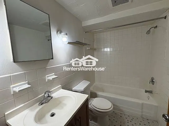 5749 33rd Ave S #2 — Photo 8