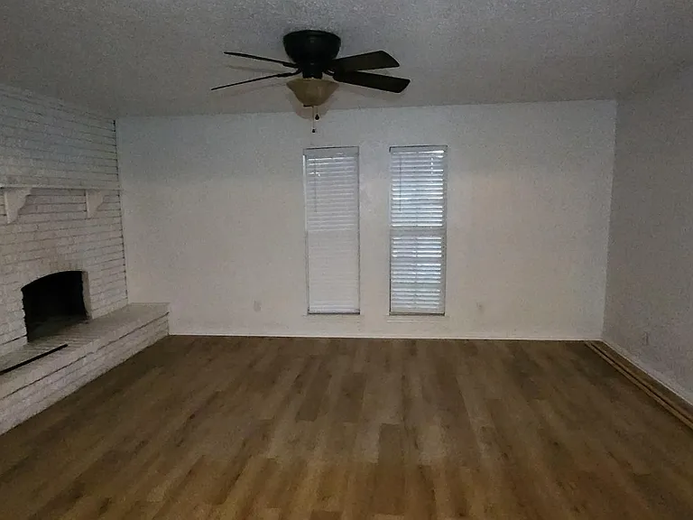 2830 Fern Glen Dr — Photo 2