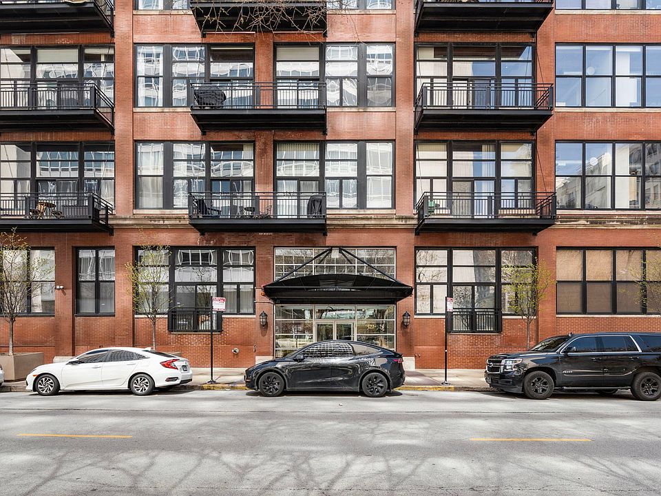 1st image of 525 W Superior St APT 623