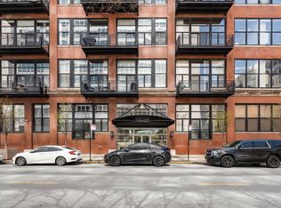 525 W Superior St APT 623, Chicago, IL 60654