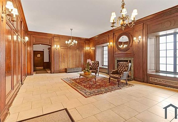 5th image of 4940 S East End Ave APT 8C