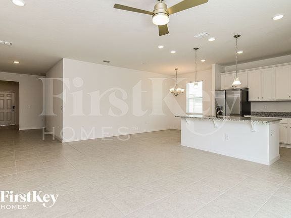 4th image of 1136 Spokane Point