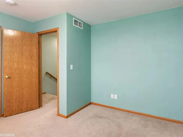 660 Magnolia Ln #1 — Photo 10